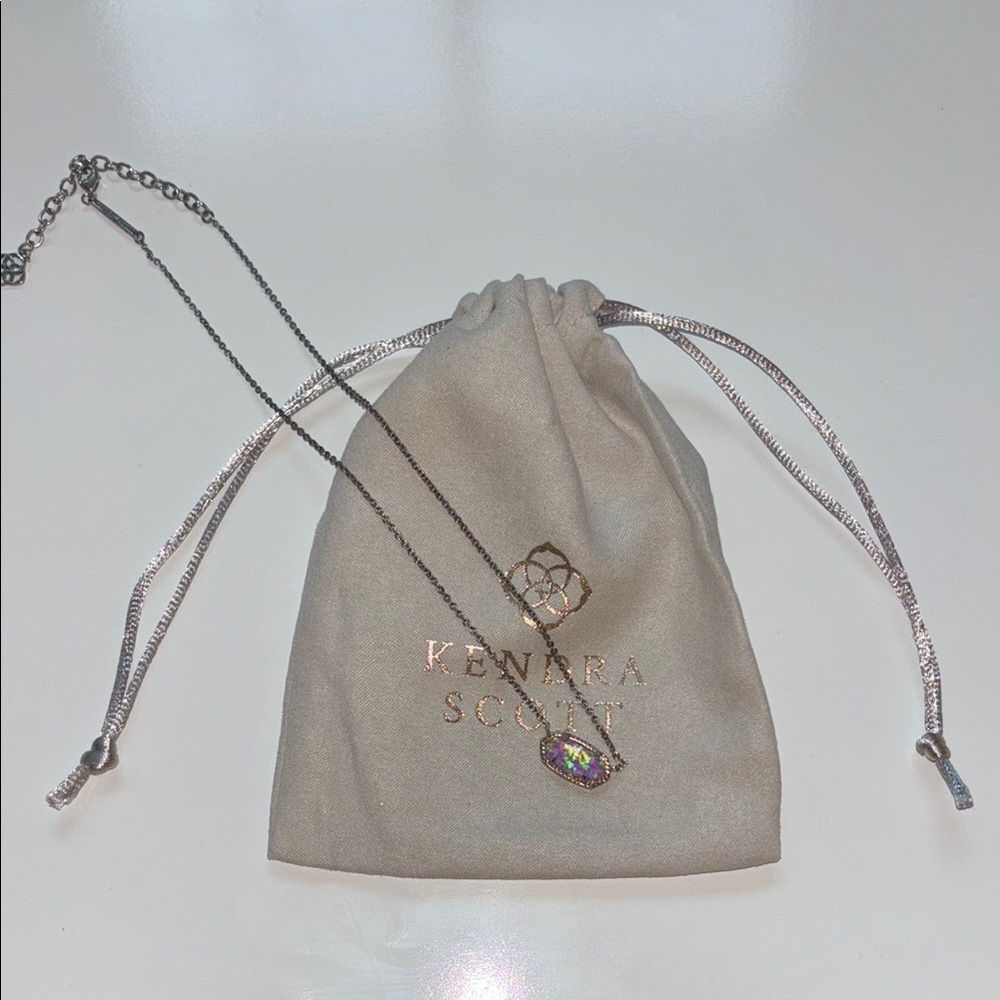 Kendra Scott Elisa Pendant Necklace with Iridescent Stone
